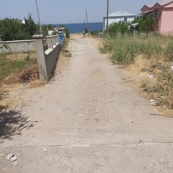 Tuşba Belediyesi Belediyeye Ait Halka Açık Toprak Yol 1 Yildir Yapılmadı.