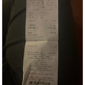 Tavuk Dünyası Salatasından Salyangoz Çıktı