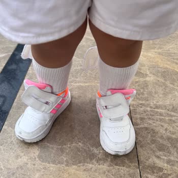 Adidas Spor Ayakkabı Bant Sorunu