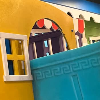 Hilltown Playland Yer Döşemeleri Çocuklar İçin Uygun Değil