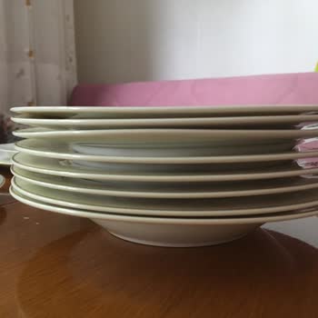 Karaca Züccaciye, Siena Gold Yemek Takımını Defolu Ürünlerle Gönderdi!