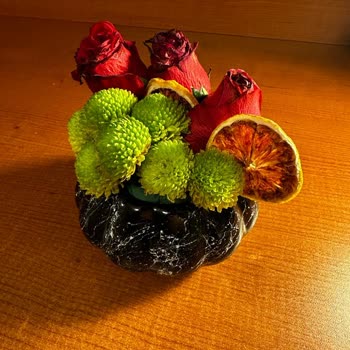 ÇiçekSepeti Görselle Alakası Olmayan Bir Çiçek Gönderildi.