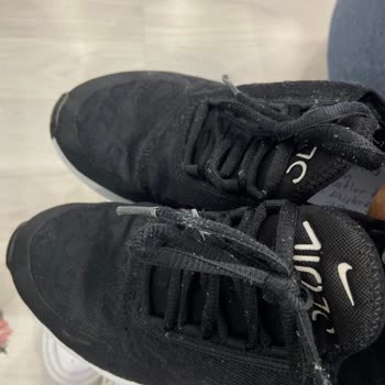 Bay Dakik Lostra Lostra Değil, Zaten Dakik Hiç Değil