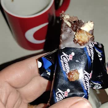 Eti Gofretin İçin Yabancı Cisim Çıkması