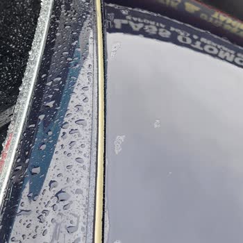 Opel Insignia Boya Dökülmesi