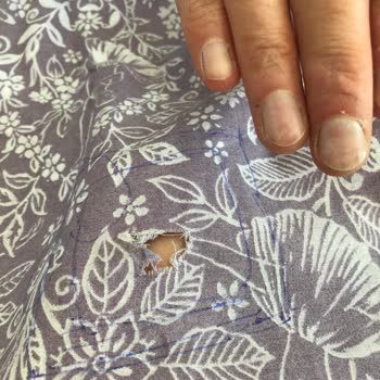 Madame Coco İndirimde Yırtık Nevresim Satılması