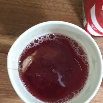 Onur Market'ten Aldığımız Dimes Nar Suyunda Çürümüş Maddeler Bulunması