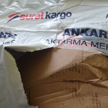 Sürat Kargo Aktarma Merkezinde Koliyi Açtılar!