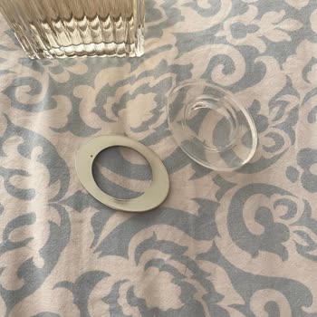 Violet Parfümeri Bozuk Parfüm Satıyor Ve Kalıcı Değil