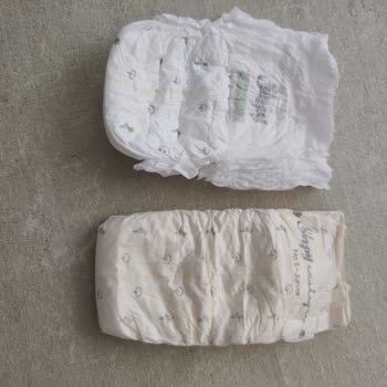 Sleepy Organik Bez Siyah Noktalar Var