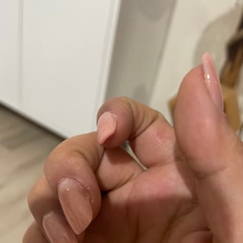 Eylül Öztürk Nail SPA Maltepe Şubesi'nde Tırnak Bakımı Deneyimim