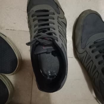 Ayakkabı Yırtılması. Slazenger Firması