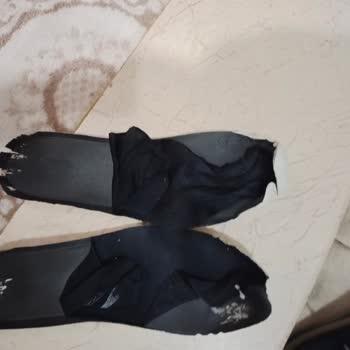 Ayakkabı Yırtılması. Slazenger Firması
