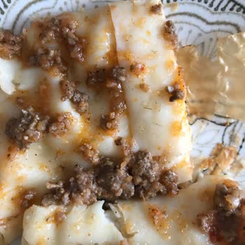 Bülent Börekçilik'de Kıymalının İçinden Kıllar Çıktı