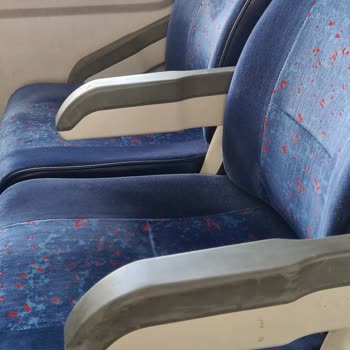 TCDD İzmir-Tire 10.38 Seferinde Lağım Kokuyor