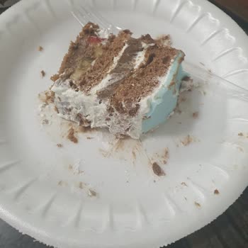 Mutlu Günler Fırını Siparişten Farklı Pasta Hazırlanması