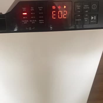 Arçelik 6144 Bozuk Makineyi Servis Normal Çalışıyor Diye Geri Getirdi