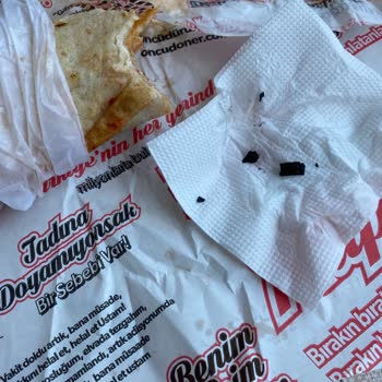 Antalya Barbaros Öncü Döner Dürümden Kömür Çıktı