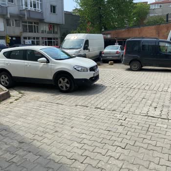 Emniyet Genel Müdürlüğü Hatalı Park Ve Hakaret