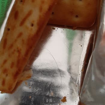 Ülker Çizi İçerisinden Tüy Çıktı