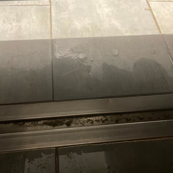 Malatya Park AVM Temizlik Ve Düzensizlik!