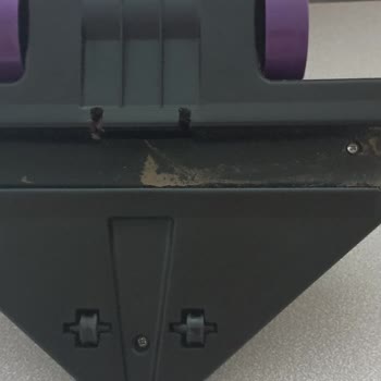 Arzum Halı Üzerinde Hareket Etmeyen Elk Süpürge Başlığı.