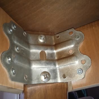 Elit Mobilya Masanın Koltukları Farklı Ve Sallanıyor