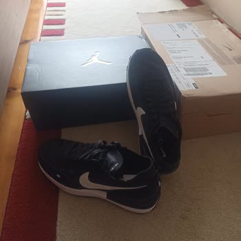 Nike Yanlış Ayakkabı Gönderilmesi