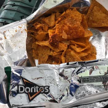 Doritos Cipsin İçinden Çıkan