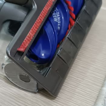 Dyson V12 İlk Kullanımda Deforme Olması