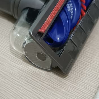 Dyson V12 İlk Kullanımda Deforme Olması