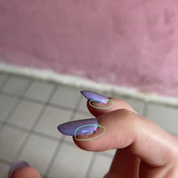 Aymira Koçaklı Yaşam Merkezi Protez Tırnak, Parıltılı Süs