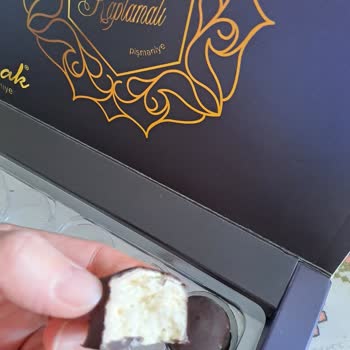 Burak Pişmaniye İçinde Fıstık Yok