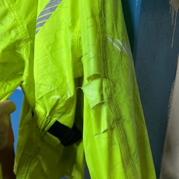 Motomax En Kötü Yağmurluk