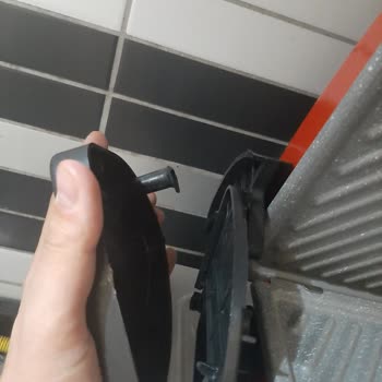 Aras Kargo Hasarlı Tost Makinesi Ve Kabaydı Kurye