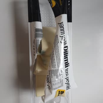 Lezzet Arayanlara (lezzetarayanlara.com) Lezzetarayanlara.com Tost Peyniri Küflü