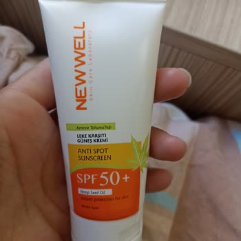 New Well Güneş Kremi Pütür Pütür Görünüyor