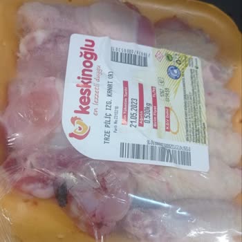 A101'de Sinekli Tavuk Kanadı