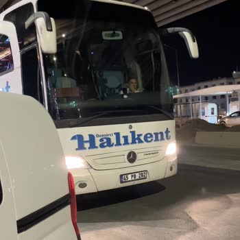 Halıkent Demirci Halıkent Yolcuları Otogara Girmeden Yol Kenarında İndiriyor