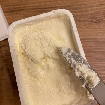 Matlı Buradan Labne Peynirin Kesilmiş Farklı Bir Formda Olması