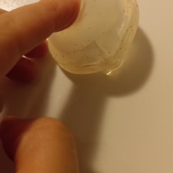 Lansinoh Biberon Ucunda Kahverengi Küf Şeklinde Lekeler