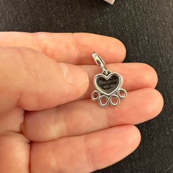 Pandora Akasya AVM Kararmış Ürün Satıyor