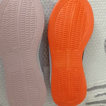 Papucmevsimi (Instagram)  Farklı Numaralarda Ve Numaraları Kazınmış Ayakkabı Gönderdiler