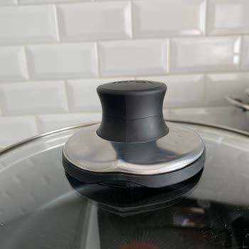 Tefal Pilav Tenceresinin Kapağı 1. Ayında Çatladı