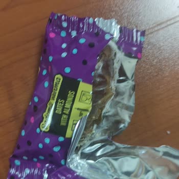 Hurmacı Müşfik Marka Bademli Hurmadan Kurt Çıktı