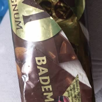 Magnum Dondurma Ambalajdan Çıkan Ürünün Yenmeyecek Şekilde Olması