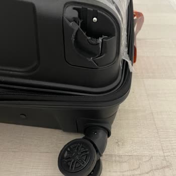 Sunexpress Hava Yolları Uçakta Kırılan Valiz!