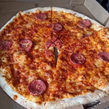 Papa John's Pizza Hayatımın En Kötü Pizzası