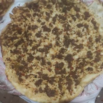 Ademoğulları Kebap & Pide Lahmacun Kıymasız Gelmesi ve İşletmenin Çirkinliği