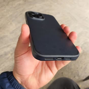 iPhone Deri Kılıf Sorunu